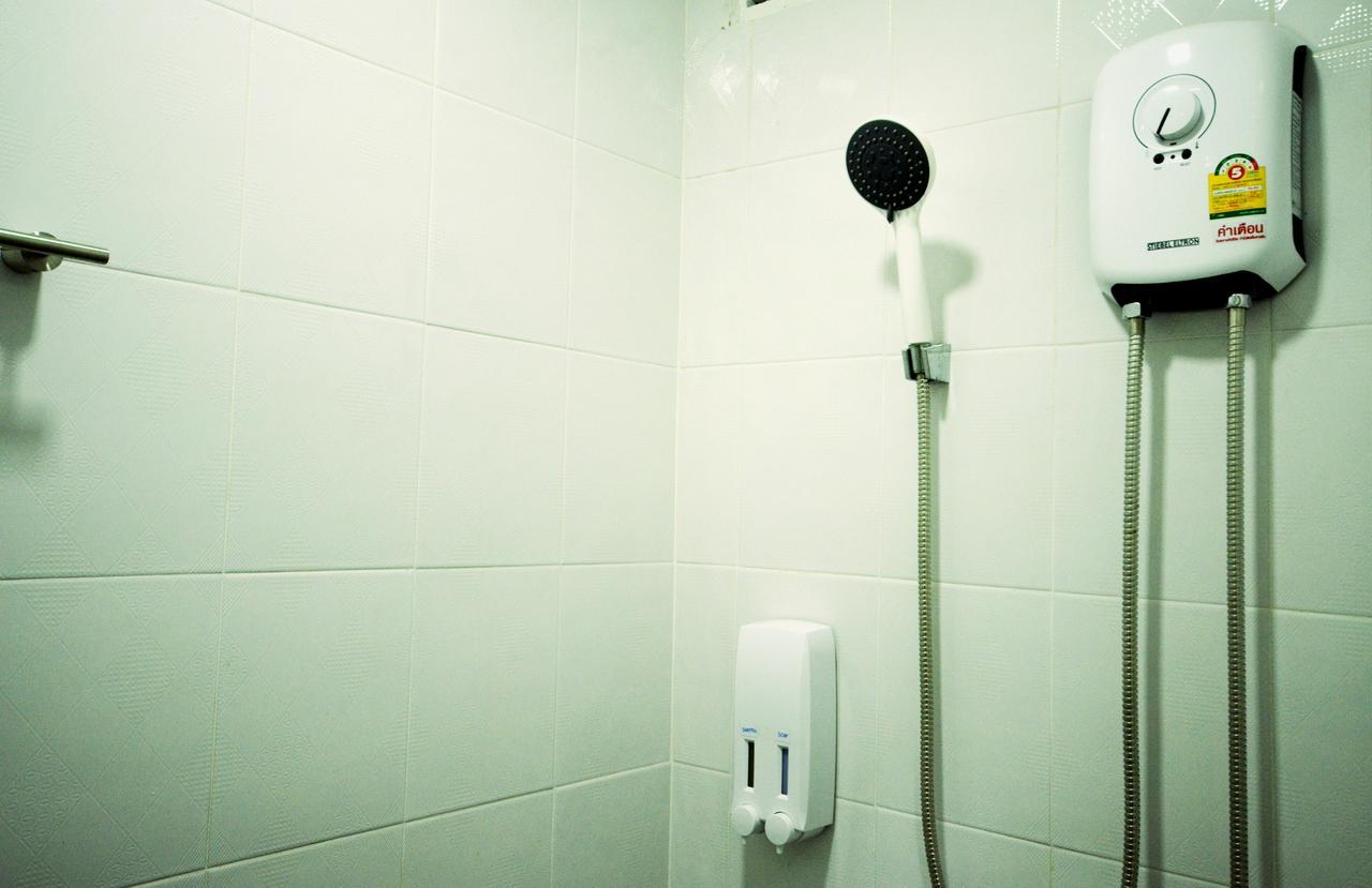 Early Bird Hostel Ayutthaya Dış mekan fotoğraf