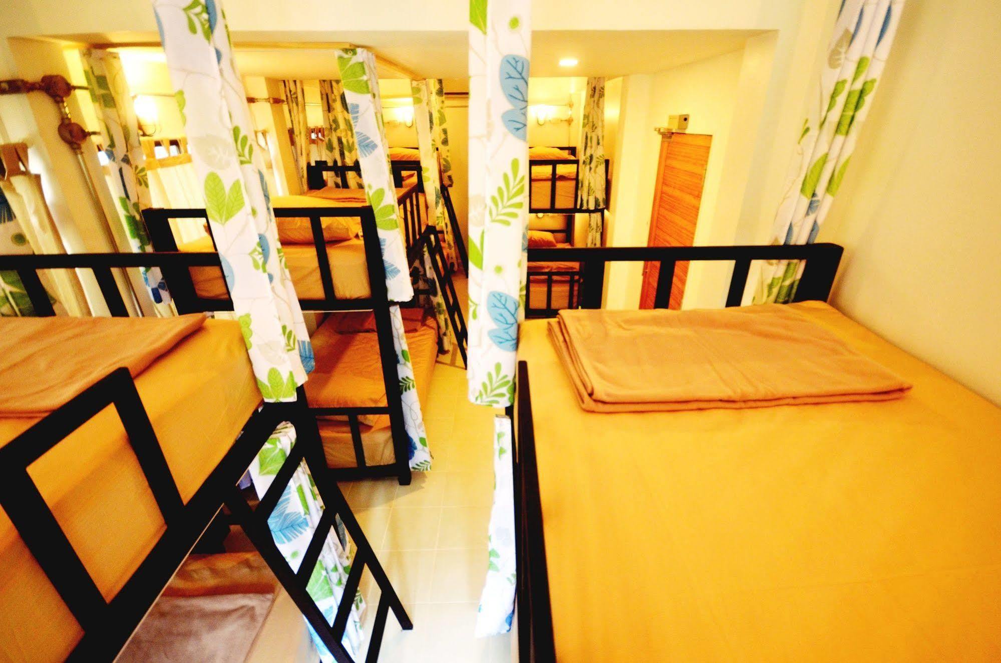 Early Bird Hostel Ayutthaya Dış mekan fotoğraf