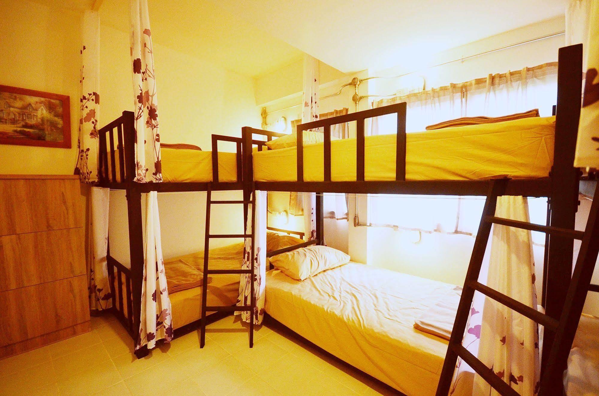 Early Bird Hostel Ayutthaya Dış mekan fotoğraf