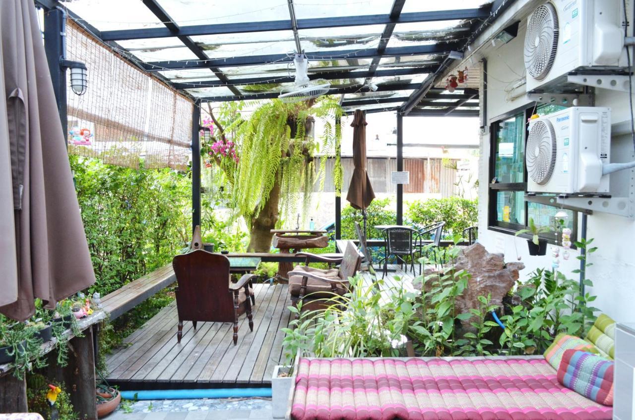 Early Bird Hostel Ayutthaya Dış mekan fotoğraf